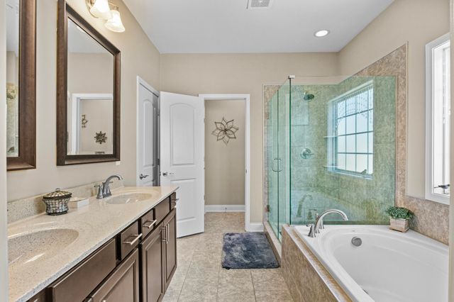 294 Brunswick Circle, Versailles, KY 40383