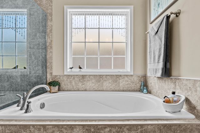 294 Brunswick Circle, Versailles, KY 40383