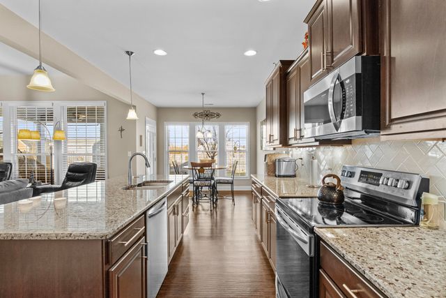 294 Brunswick Circle, Versailles, KY 40383