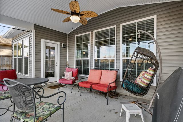 294 Brunswick Circle, Versailles, KY 40383