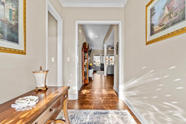 294 Brunswick Circle, Versailles, KY 40383