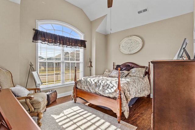 294 Brunswick Circle, Versailles, KY 40383