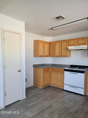 5777 RICK HUSBAND Drive, El Paso, TX 79934