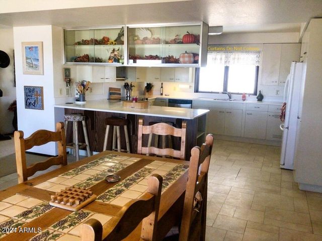 3418 W COX Road, Willcox, AZ 85643