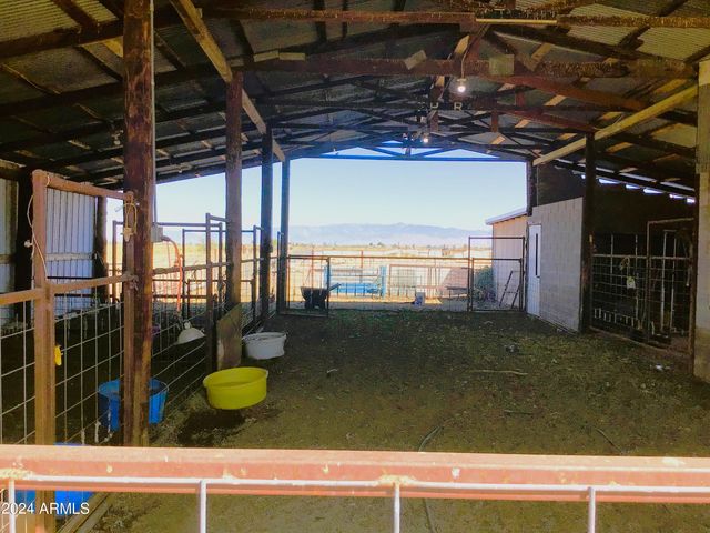 3418 W COX Road, Willcox, AZ 85643