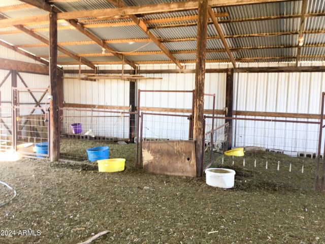 3418 W COX Road, Willcox, AZ 85643