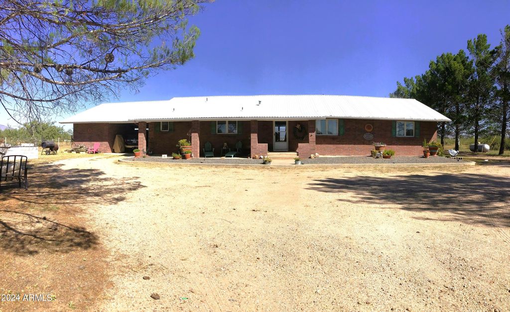 3418 W COX Road, Willcox, AZ 85643
