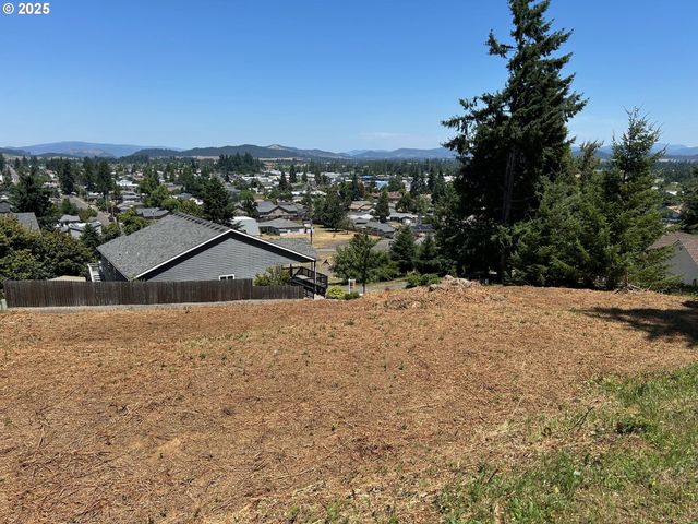 Holbrook Ln, Creswell, OR 97426