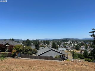 Holbrook Ln, Creswell, OR 97426