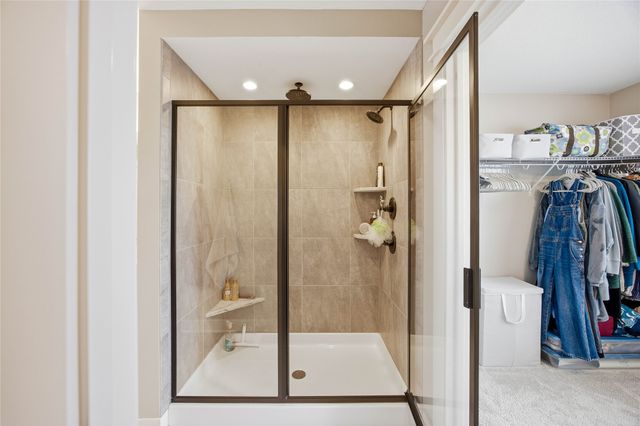 617 Mallard Pointe Drive NW, Bondurant, IA 50035