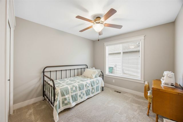 617 Mallard Pointe Drive NW, Bondurant, IA 50035