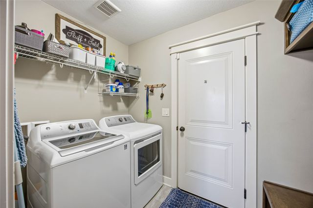 617 Mallard Pointe Drive NW, Bondurant, IA 50035