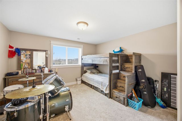 617 Mallard Pointe Drive NW, Bondurant, IA 50035