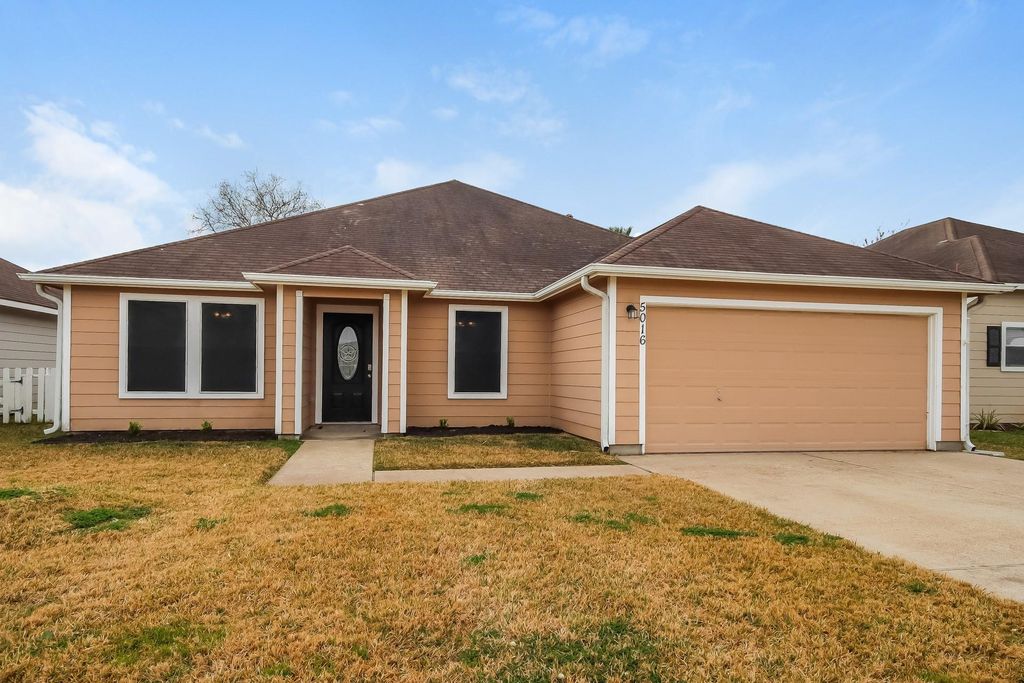 5016 Asia Lane, Dickinson, TX 77539