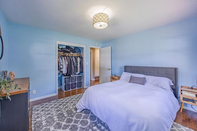 1782 Onacrest Curve, Maplewood, MN 55117
