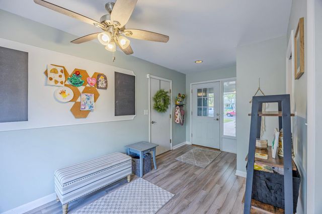 1782 Onacrest Curve, Maplewood, MN 55117