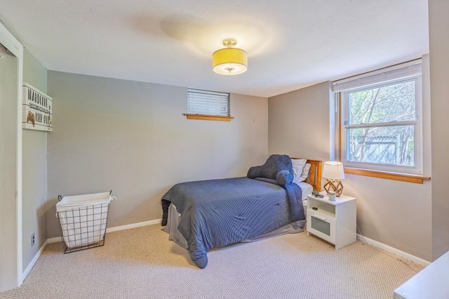 1782 Onacrest Curve, Maplewood, MN 55117