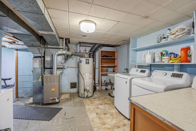 1782 Onacrest Curve, Maplewood, MN 55117