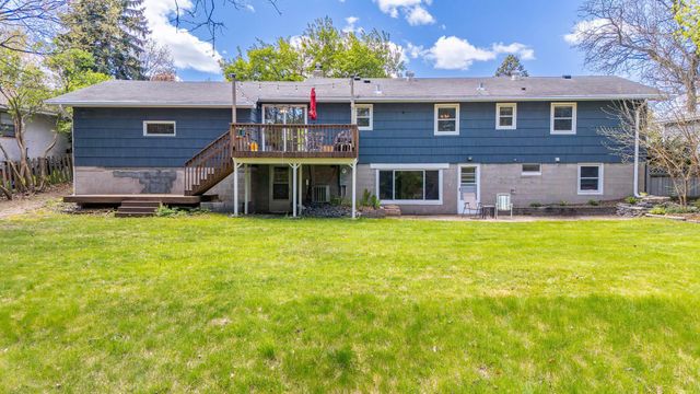 1782 Onacrest Curve, Maplewood, MN 55117