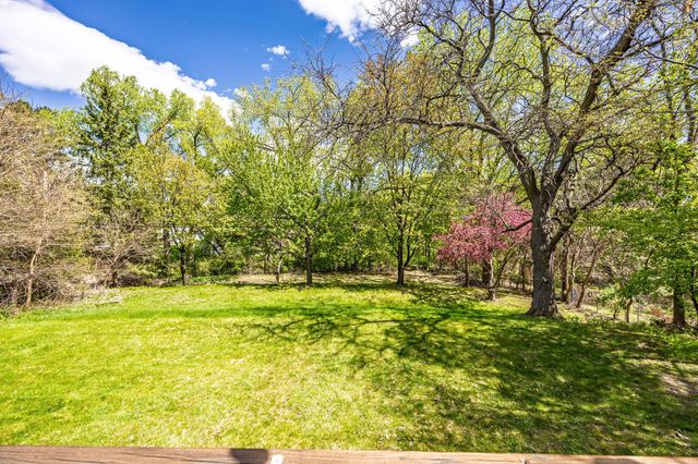 1782 Onacrest Curve, Maplewood, MN 55117