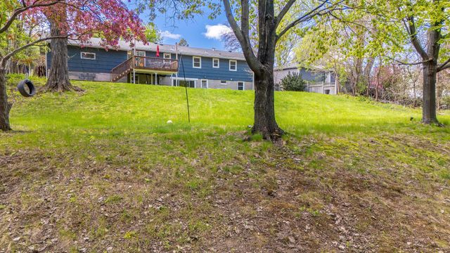 1782 Onacrest Curve, Maplewood, MN 55117