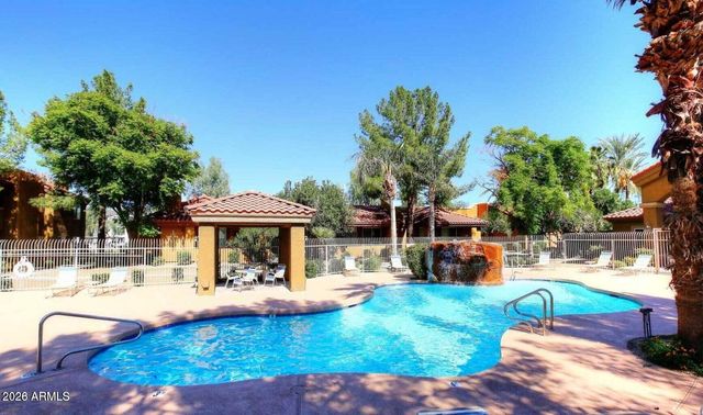 2929 W YORKSHIRE Drive 1025, Phoenix, AZ 85027