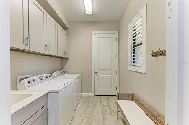 10363 MEDJOOL DRIVE, Venice, FL 34293