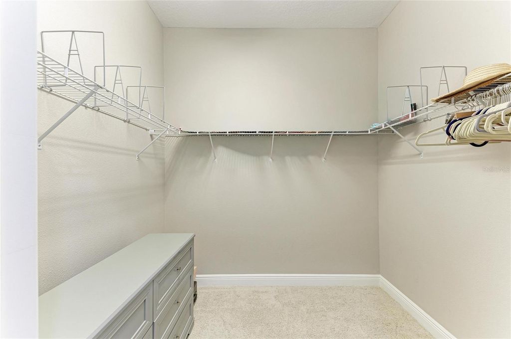 Image 36 of property listing at 10363 MEDJOOL DRIVE, Venice, FL 34293