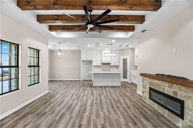 2298 Via Roma Road, Weslaco, TX 78596