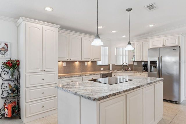 6636 WESTCHESTER DRIVE NE, Winter Haven, FL 33881