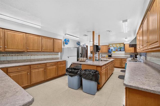 9860 62ND TERRACE N 1043, St Petersburg, FL 33708