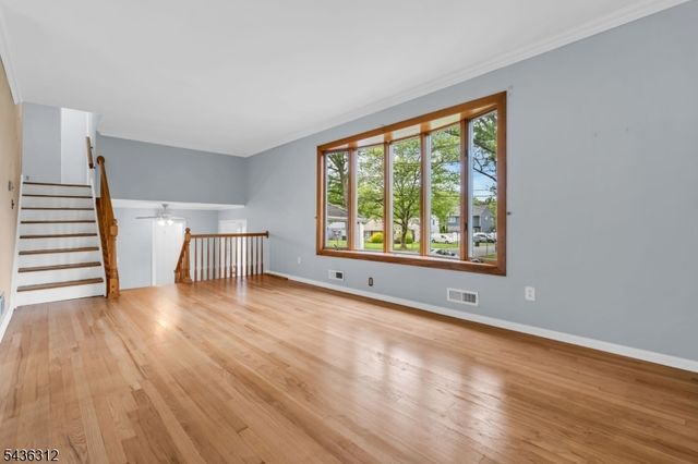 86 Portland Ave, Fanwood Boro, NJ 07023