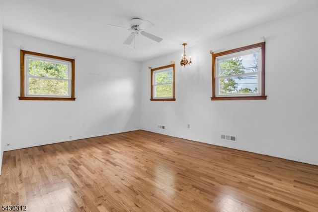 86 Portland Ave, Fanwood Boro, NJ 07023