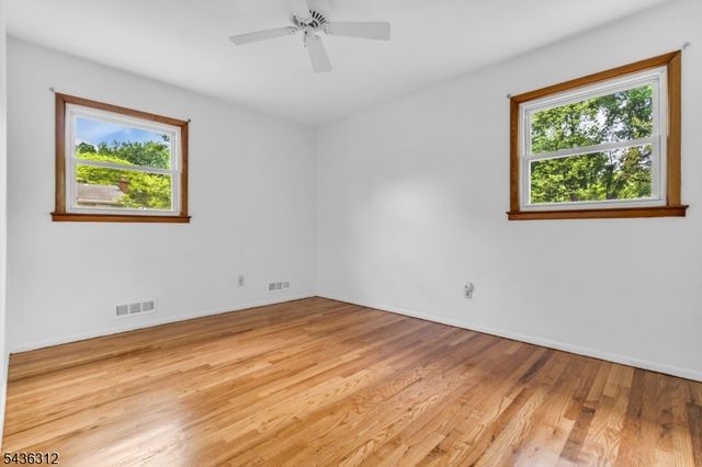86 Portland Ave, Fanwood Boro, NJ 07023