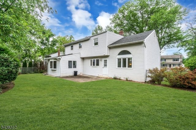 86 Portland Ave, Fanwood Boro, NJ 07023