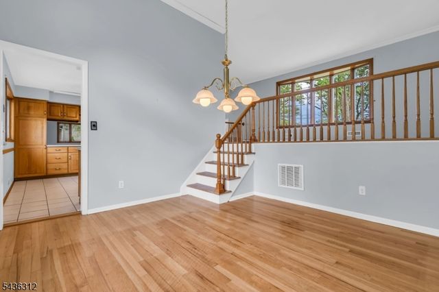86 Portland Ave, Fanwood Boro, NJ 07023