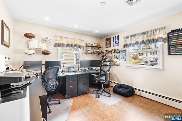 50 Hilltop Terrace, Bloomingdale, NJ 07403