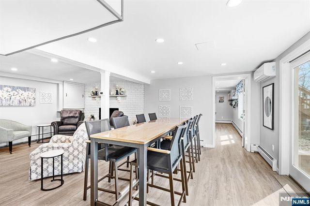 50 Hilltop Terrace, Bloomingdale, NJ 07403