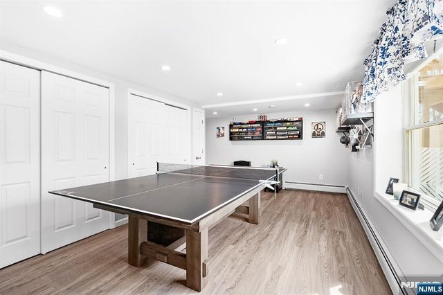 50 Hilltop Terrace, Bloomingdale, NJ 07403