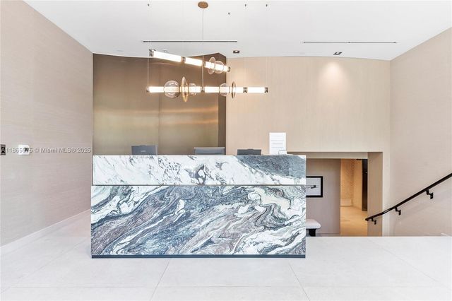 9901 W Bay Harbor Dr 402, Bay Harbor Islands, FL 33154