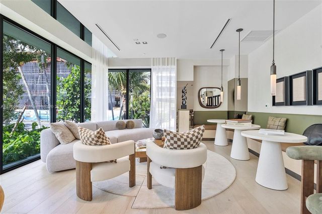 9901 W Bay Harbor Dr 402, Bay Harbor Islands, FL 33154