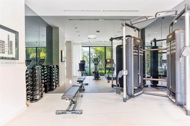 9901 W Bay Harbor Dr 402, Bay Harbor Islands, FL 33154