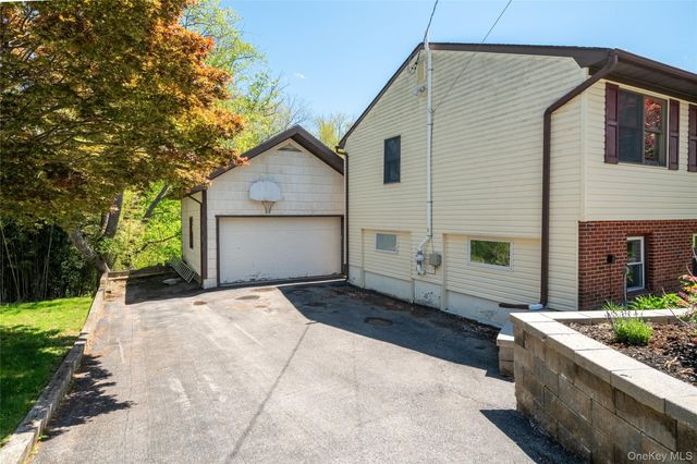 138 Fairmont Road, Mahopac, NY 10541