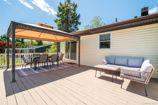 138 Fairmont Road, Mahopac, NY 10541