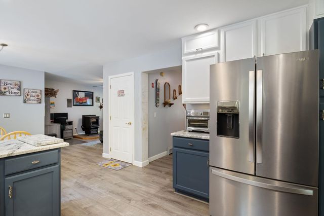 33 Sampson Road, Rochester, NH 03867