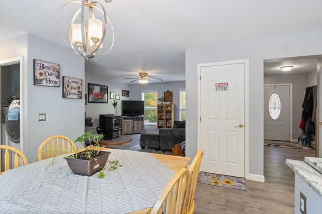 33 Sampson Road, Rochester, NH 03867