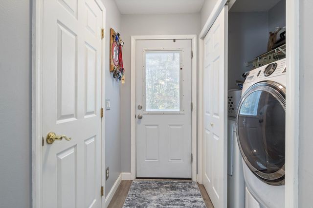 33 Sampson Road, Rochester, NH 03867