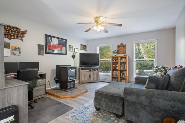 33 Sampson Road, Rochester, NH 03867
