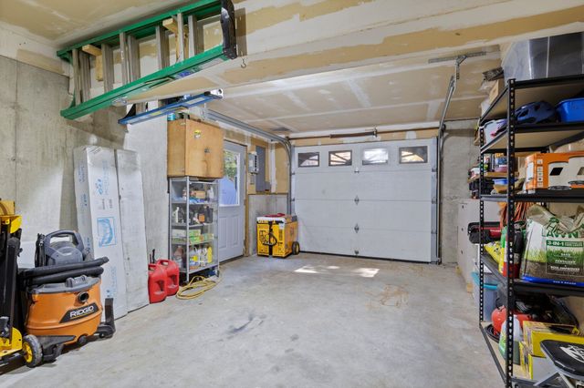 33 Sampson Road, Rochester, NH 03867