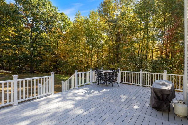 33 Sampson Road, Rochester, NH 03867